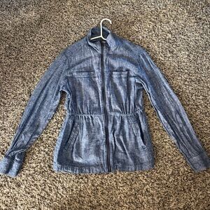 Old Navy lightweight women’s chambray cinch waist jacket